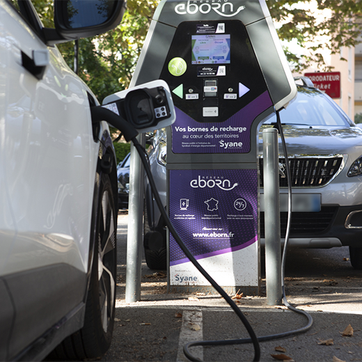bornes de recharges électriques du réseau eborn